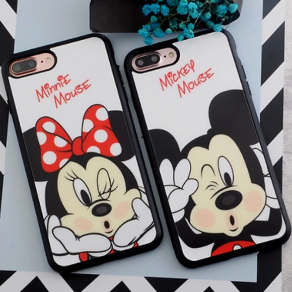 Accessories - Set of 2 Mickey and Minnie iPhone 7/8 Cases